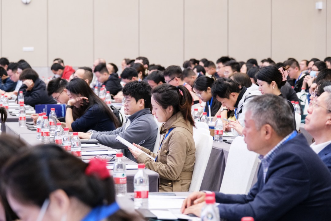 【广州日报】中山大学第十六届国际青年学者论坛举行-中山大学新闻网